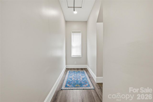 4118 Sharon Commons Lane, Charlotte, NC 28210