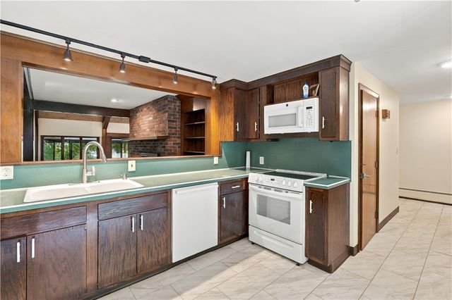 20 Hi View Drive, Scituate, RI 02831