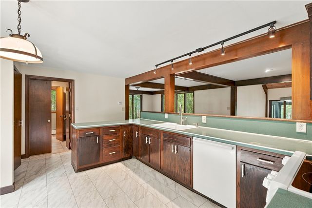 20 Hi View Drive, Scituate, RI 02831