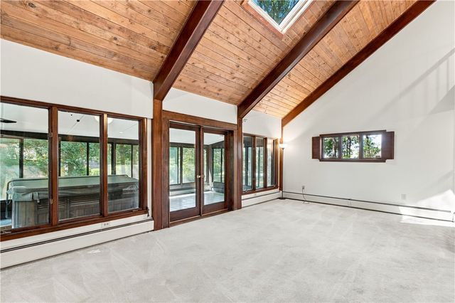 20 Hi View Drive, Scituate, RI 02831