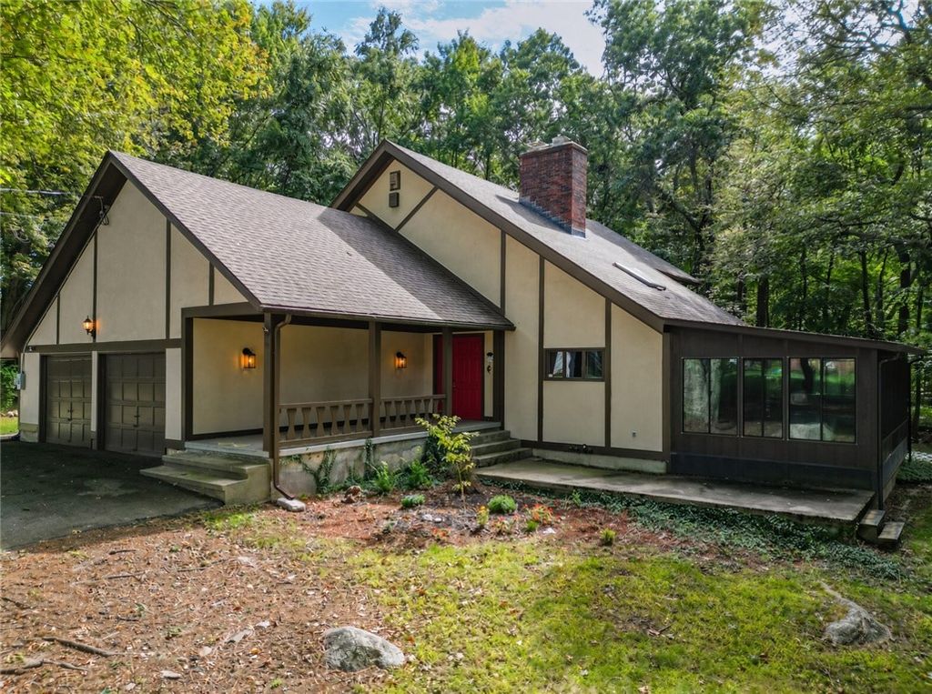20 Hi View Drive, Scituate, RI 02831