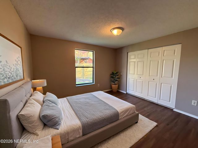 7193 EAGLES PERCH Drive, Jacksonville, FL 32244