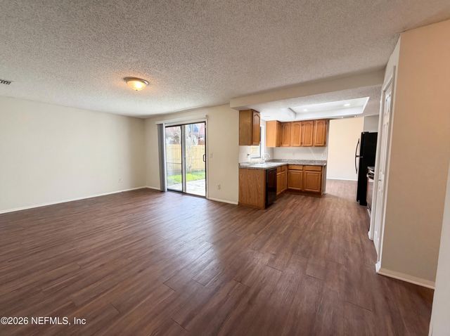 7193 EAGLES PERCH Drive, Jacksonville, FL 32244