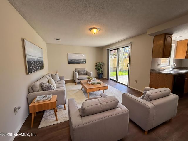 7193 EAGLES PERCH Drive, Jacksonville, FL 32244