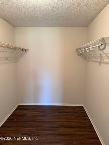 7193 EAGLES PERCH Drive, Jacksonville, FL 32244