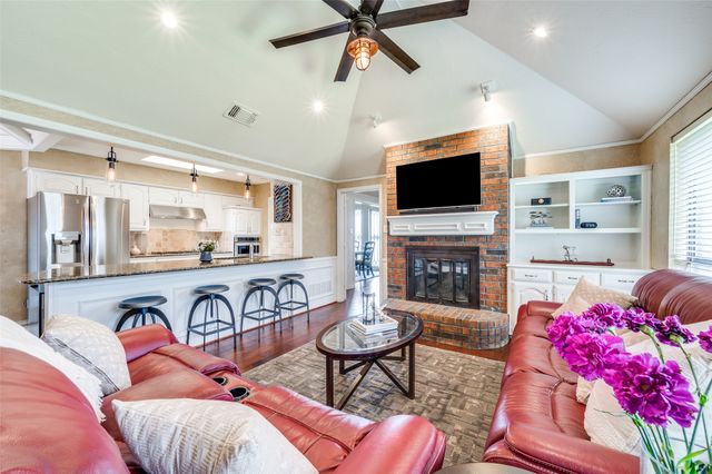 719 Swallow Drive, Coppell, TX 75019