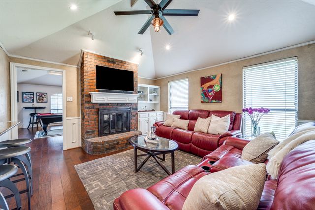 719 Swallow Drive, Coppell, TX 75019