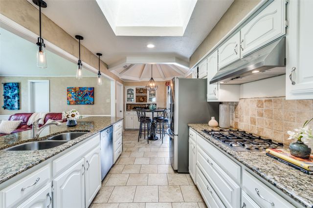 719 Swallow Drive, Coppell, TX 75019