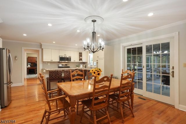 13 Daniel Dr, Hillsborough Twp., NJ 08844