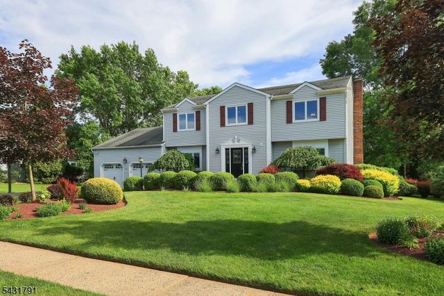 13 Daniel Dr, Hillsborough Twp., NJ 08844