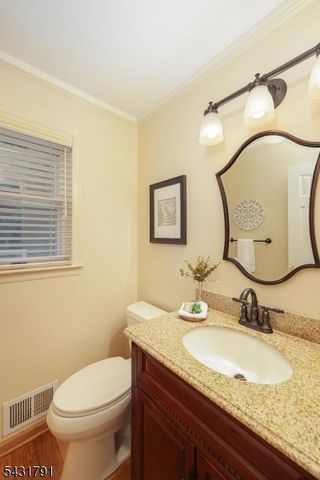 13 Daniel Dr, Hillsborough Twp., NJ 08844