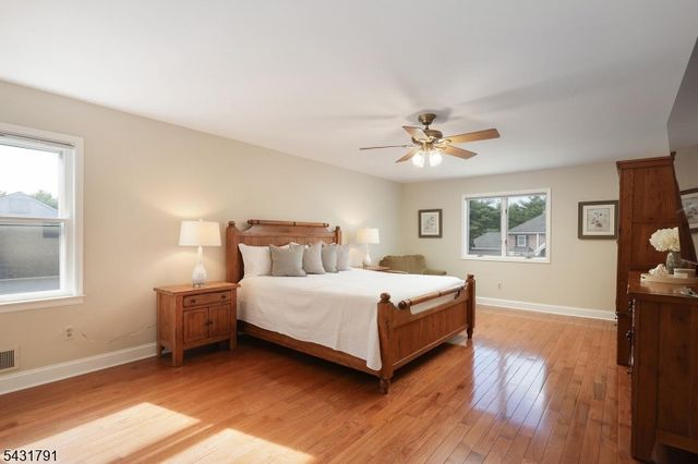 13 Daniel Dr, Hillsborough Twp., NJ 08844