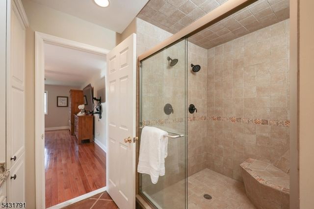 13 Daniel Dr, Hillsborough Twp., NJ 08844