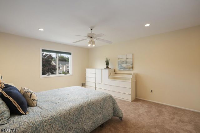 13 Daniel Dr, Hillsborough Twp., NJ 08844