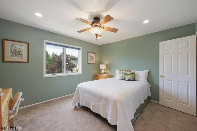 13 Daniel Dr, Hillsborough Twp., NJ 08844