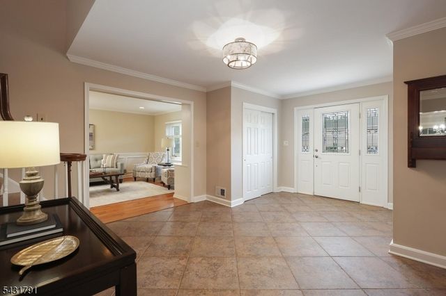 13 Daniel Dr, Hillsborough Twp., NJ 08844