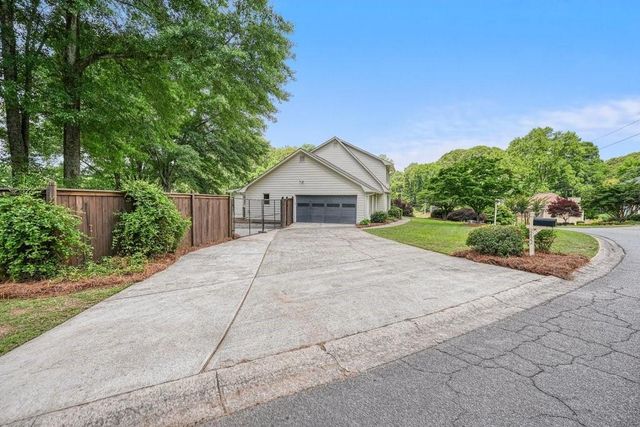 2422 Stockton Drive, Marietta, GA 30066
