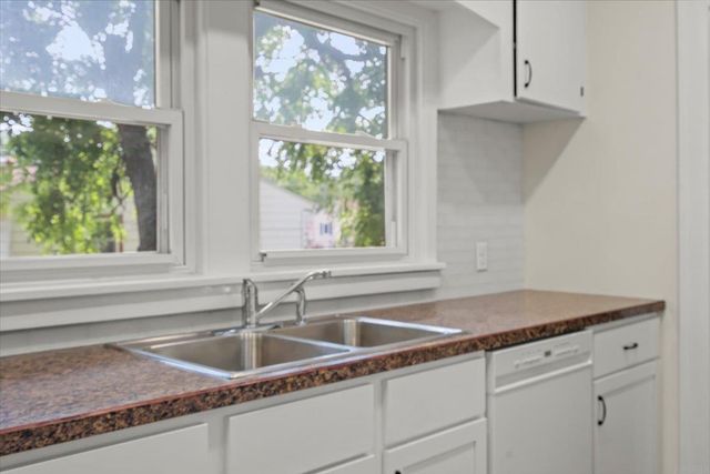 628 W Parker Street, Waterloo, IA 50703