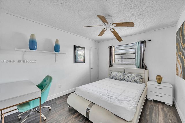 4751 NW 5th Ct, Plantation, FL 33317