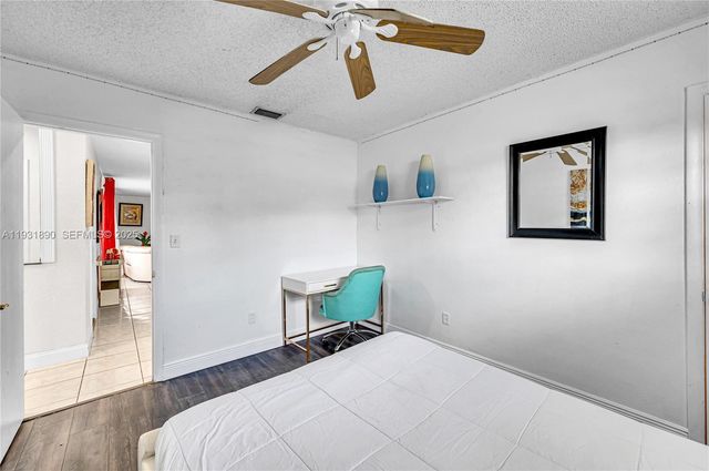 4751 NW 5th Ct, Plantation, FL 33317