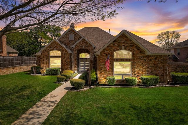 5211 Vicksburg Drive, Arlington, TX 76017