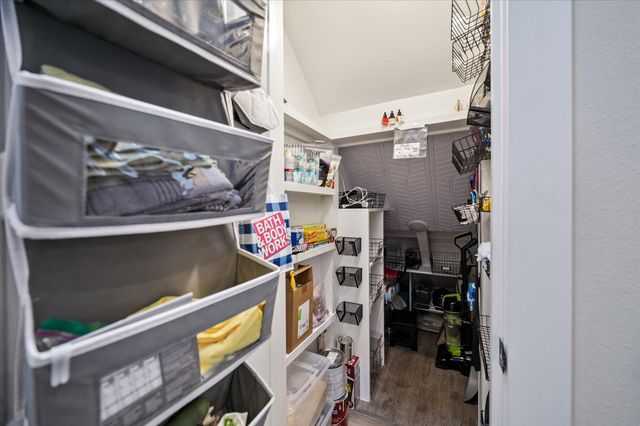 1193 W Tidwell Road, Houston, TX 77091