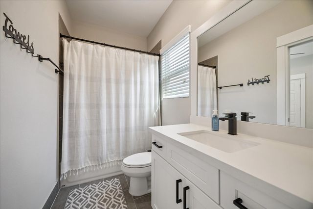 1193 W Tidwell Road, Houston, TX 77091