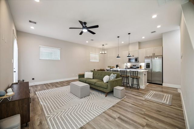 1193 W Tidwell Road, Houston, TX 77091