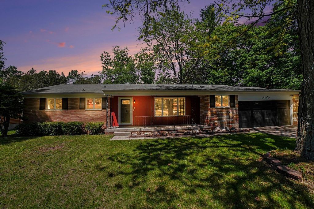 2071 E Ludington Avenue, Grant Twp, MI 48617
