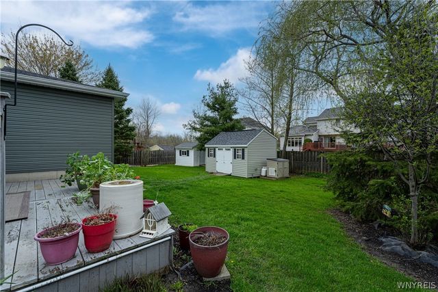 51 Country Place, Lancaster, NY 14086