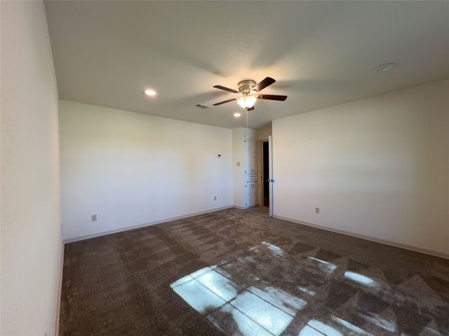 101 Village Gate Drive, Waxahachie, TX 75165