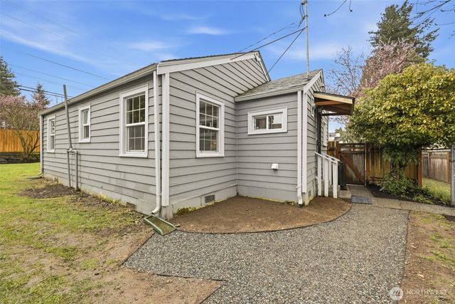 317 SW 124th Street, Seattle, WA 98146