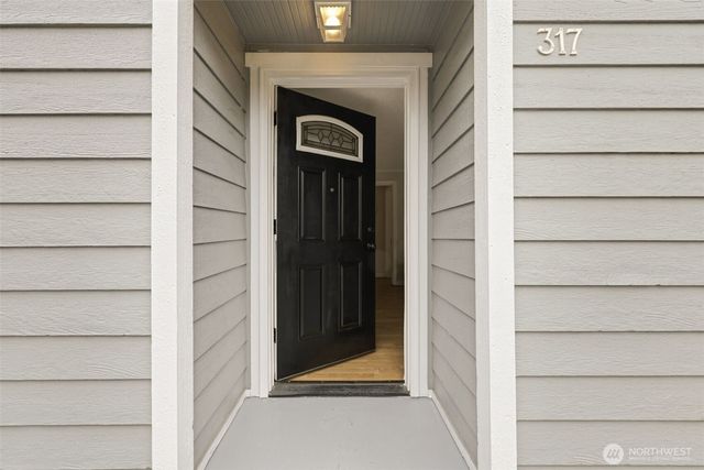 317 SW 124th Street, Seattle, WA 98146