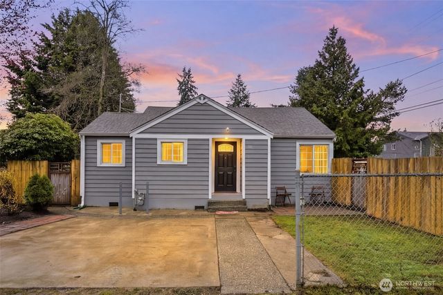 317 SW 124th Street, Seattle, WA 98146
