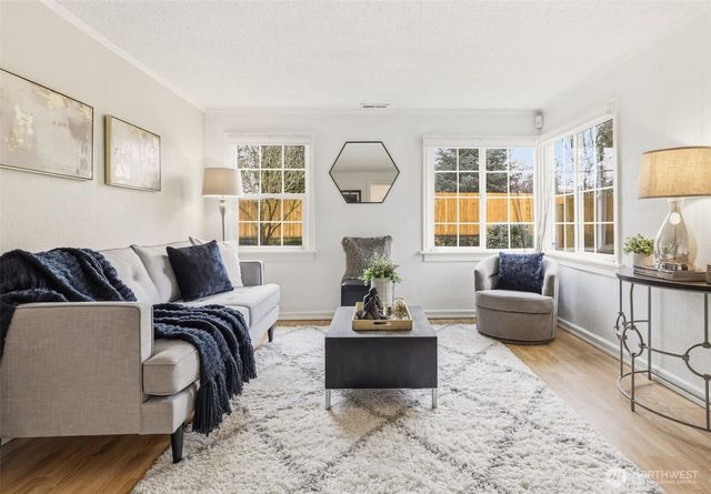 317 SW 124th Street, Seattle, WA 98146