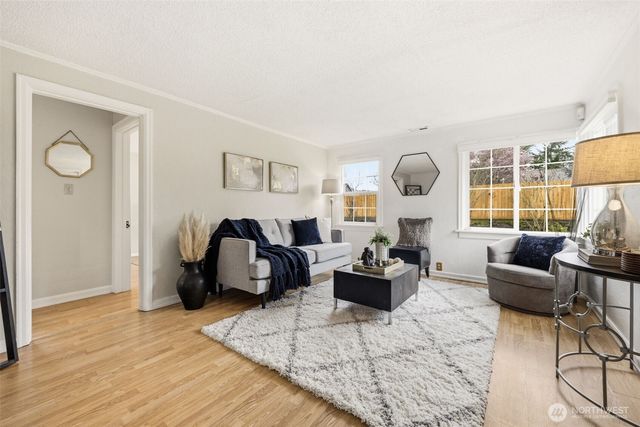 317 SW 124th Street, Seattle, WA 98146