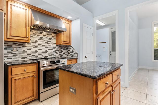 1859 Summit Blvd, Pensacola, FL 32503