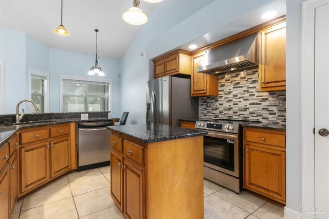 1859 Summit Blvd, Pensacola, FL 32503