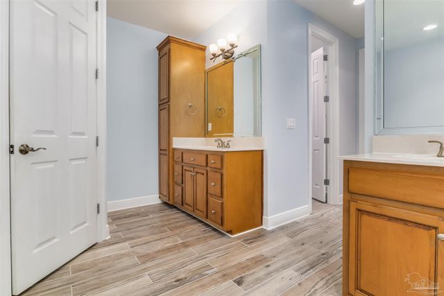 1859 Summit Blvd, Pensacola, FL 32503