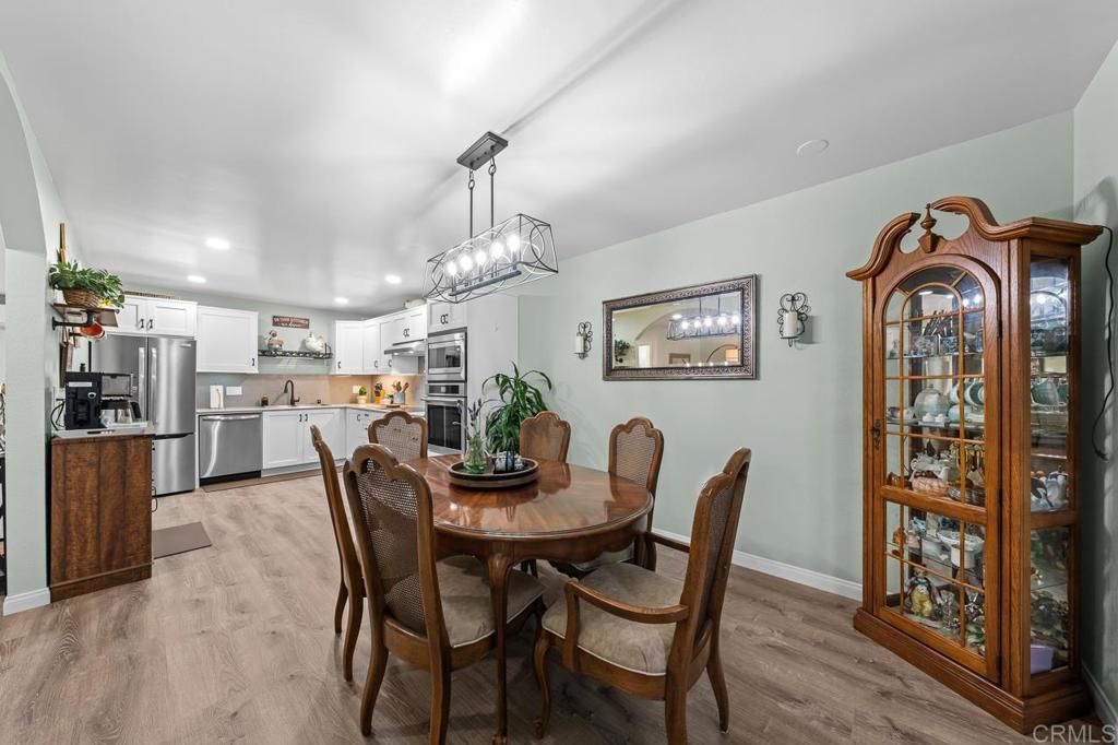 Image 10 of property listing at 1640 Maple Drive 16, Chula Vista, CA 91911