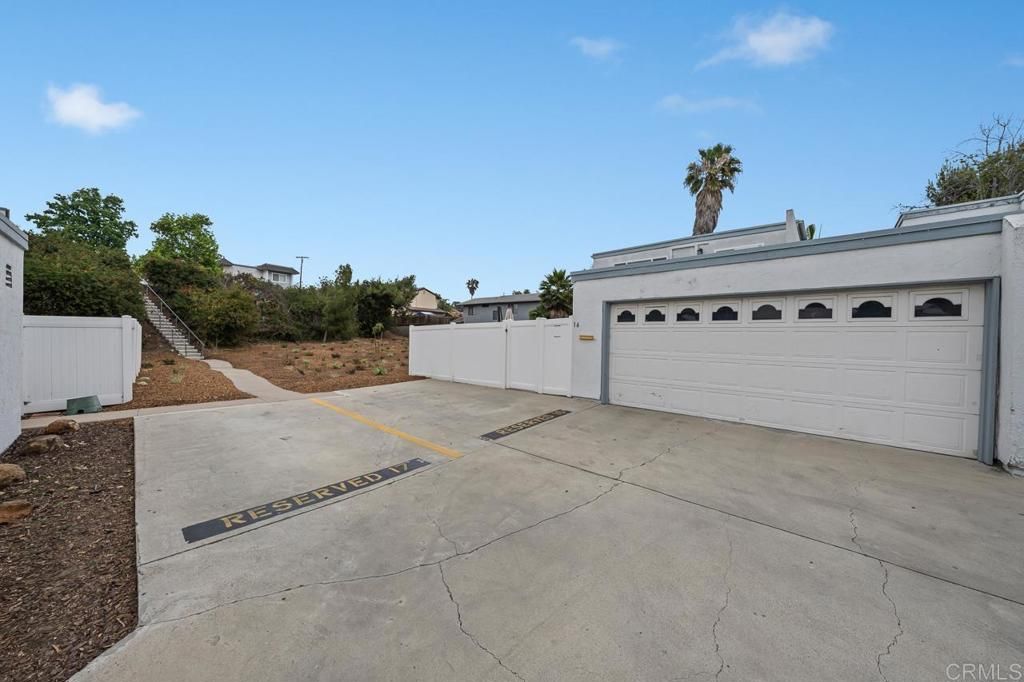 Image 2 of property listing at 1640 Maple Drive 16, Chula Vista, CA 91911