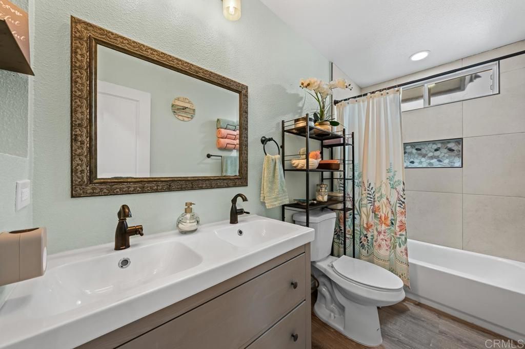 Image 21 of property listing at 1640 Maple Drive 16, Chula Vista, CA 91911