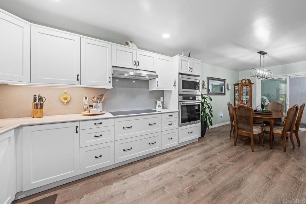 Image 4 of property listing at 1640 Maple Drive 16, Chula Vista, CA 91911