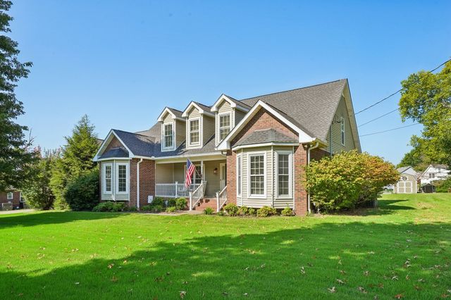 103 Green Meadows Dr, Hendersonville, TN 37075