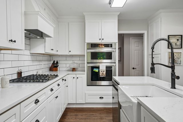 103 Green Meadows Dr, Hendersonville, TN 37075