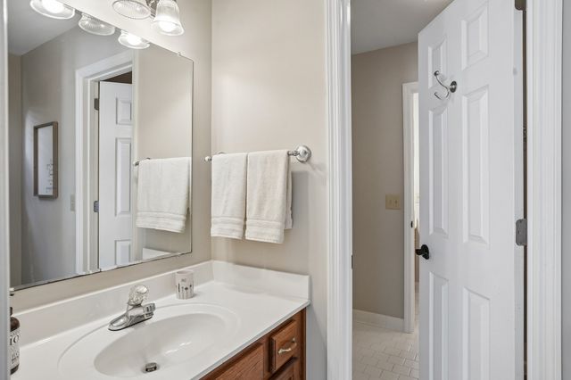 103 Green Meadows Dr, Hendersonville, TN 37075