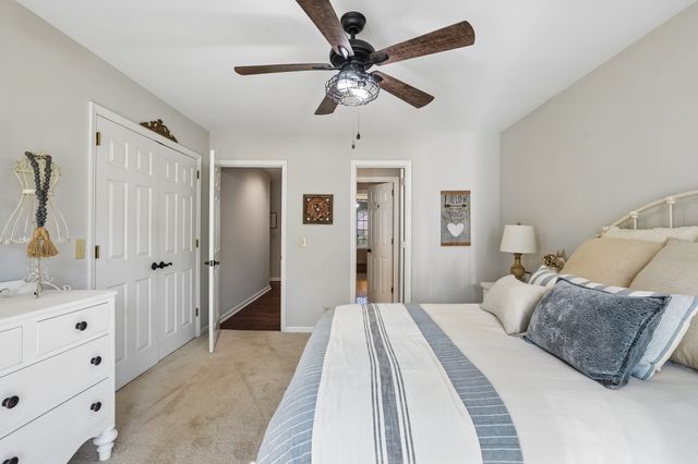 103 Green Meadows Dr, Hendersonville, TN 37075
