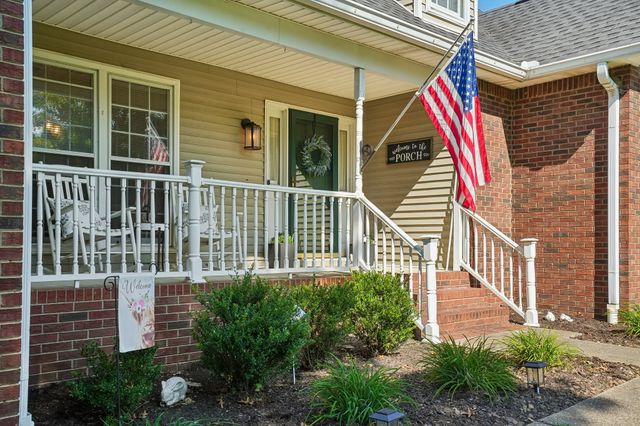 103 Green Meadows Dr, Hendersonville, TN 37075