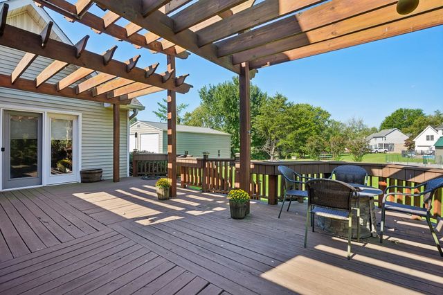 103 Green Meadows Dr, Hendersonville, TN 37075