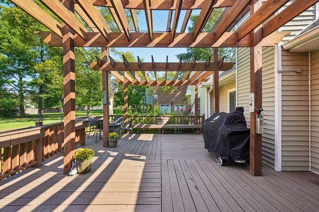 103 Green Meadows Dr, Hendersonville, TN 37075